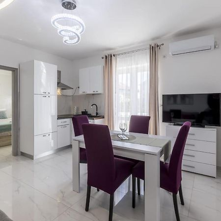 Royal Rose Gold Apartment Vodice Eksteriør bilde