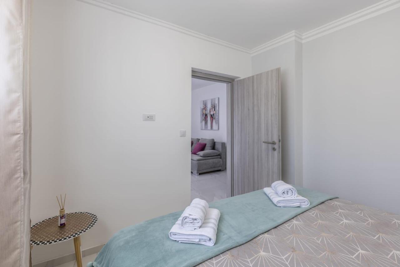 Royal Rose Gold Apartment Vodice Eksteriør bilde